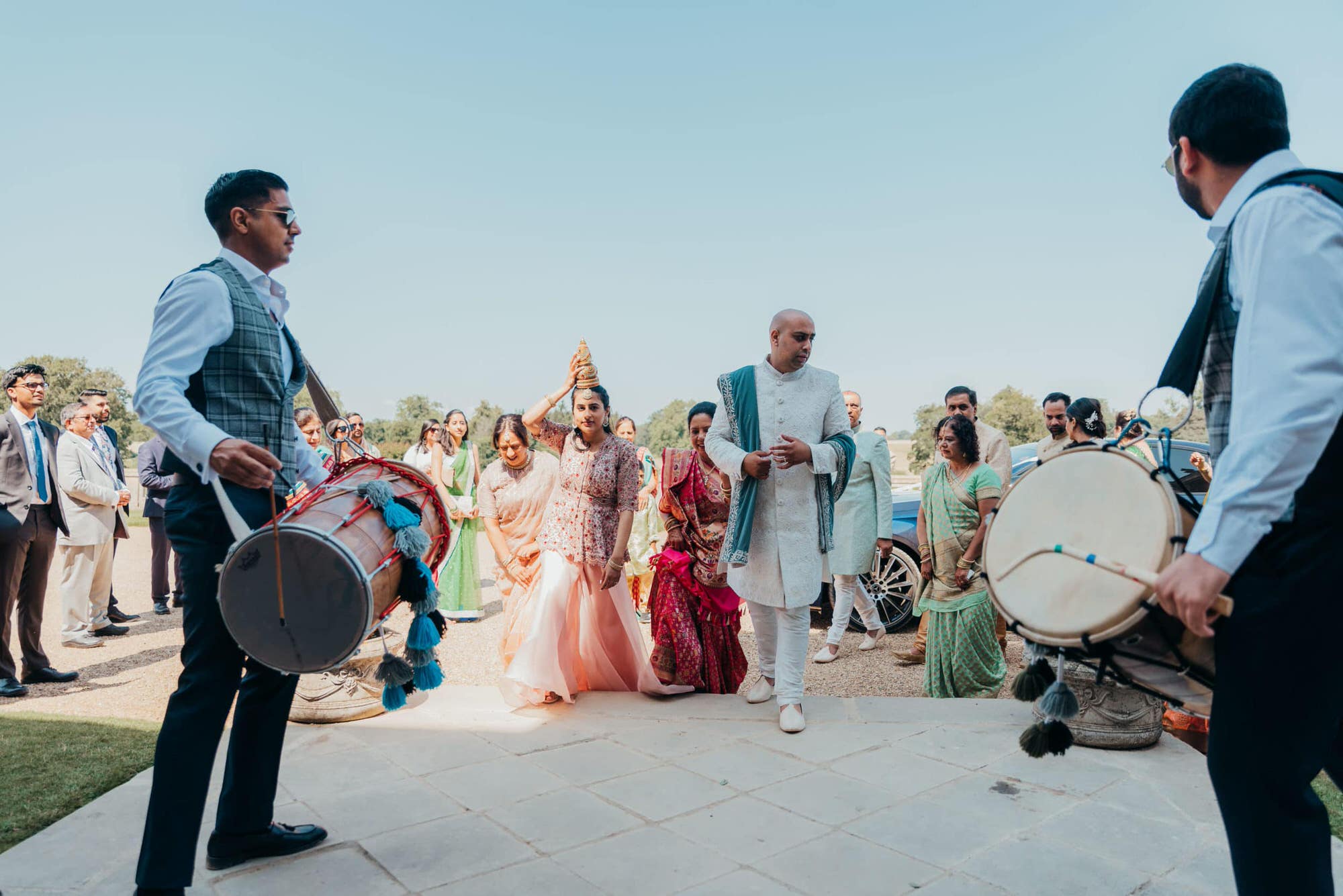 north-mymms-hatfield-wedding-venue-hindu-roshni-photography-traditional