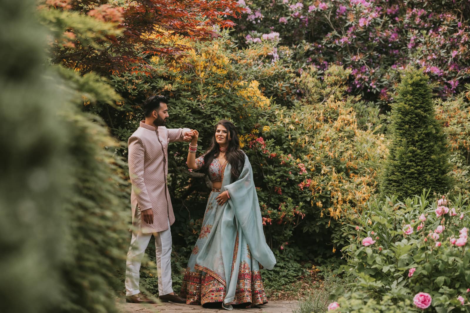 bhaktivedanta-manor-watford-asian-documentary-fusion-london-wedding-photographer-roshni-photography
